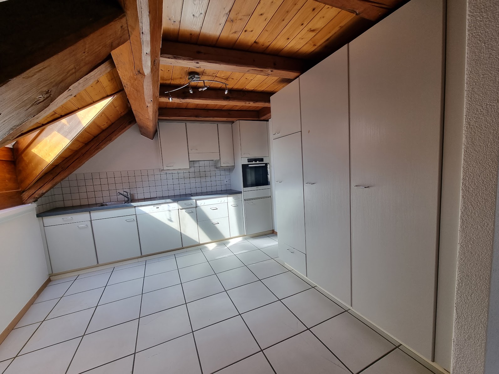 Rue du Ruisseau 9, Buttes