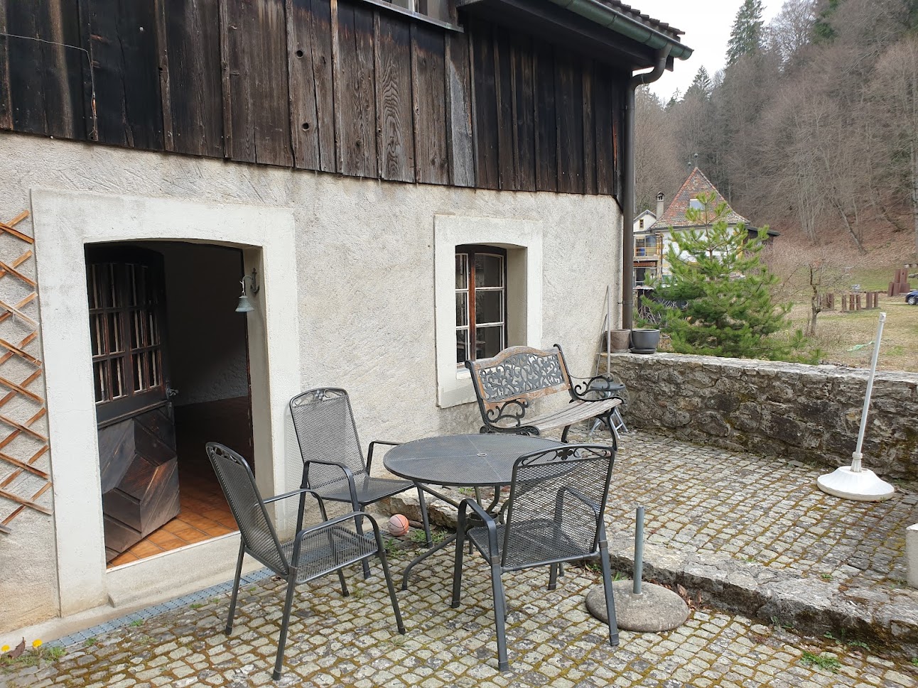 Bourg 4, Valangin