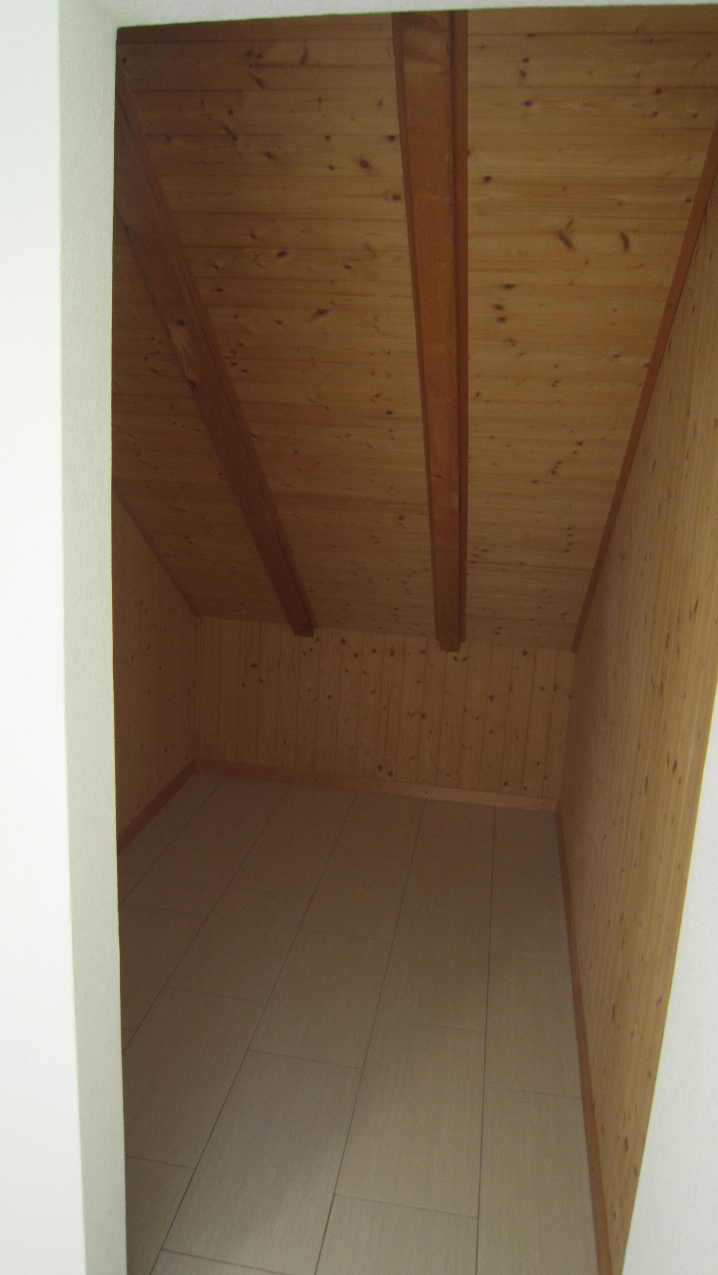 Chemin des Eroges 38 – 2400 Le Locle