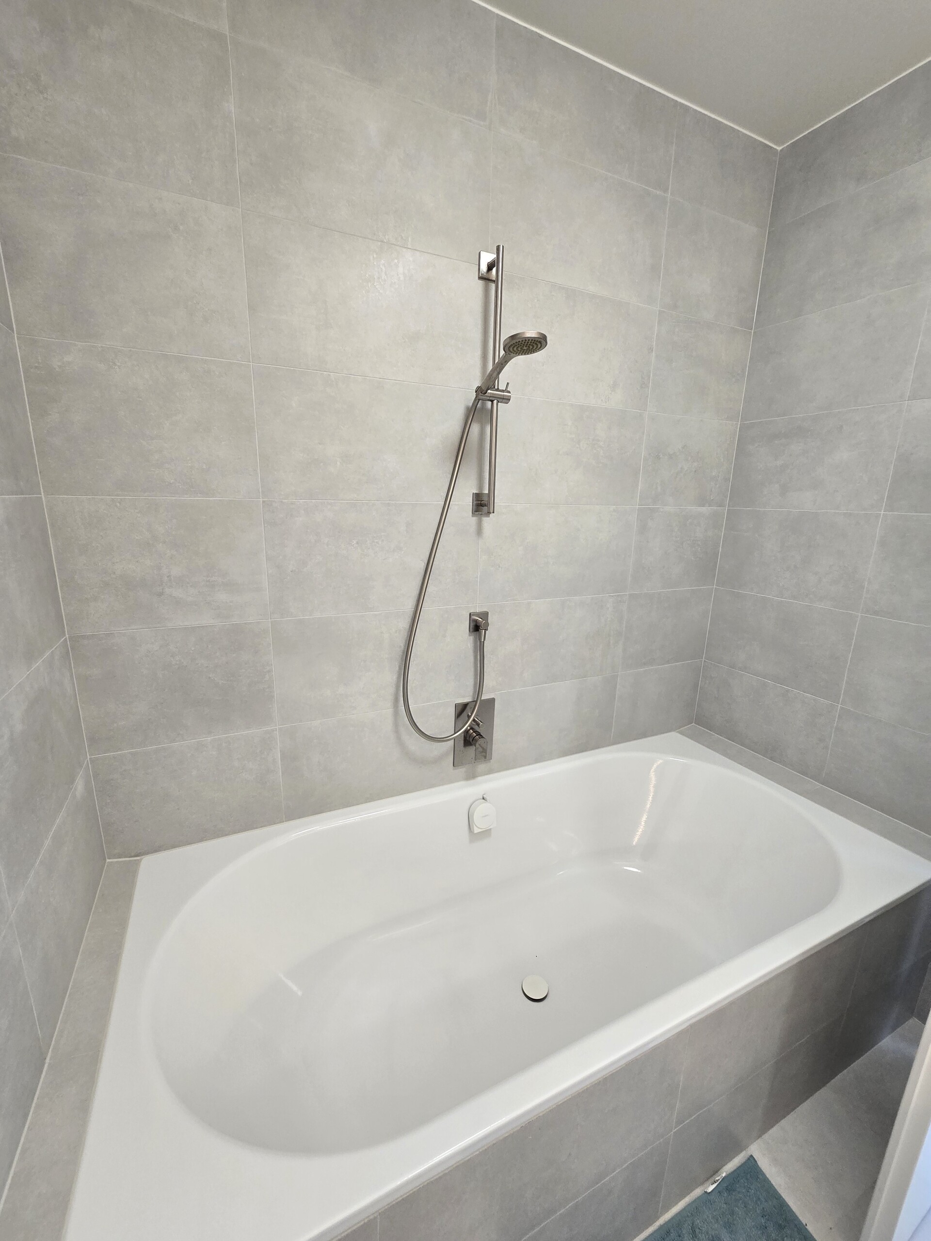 Midi 6a – 1522 Lucens VD